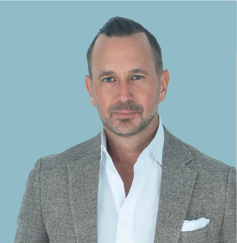 Martin Fecko, Chef, Marketing et affaires commerciales